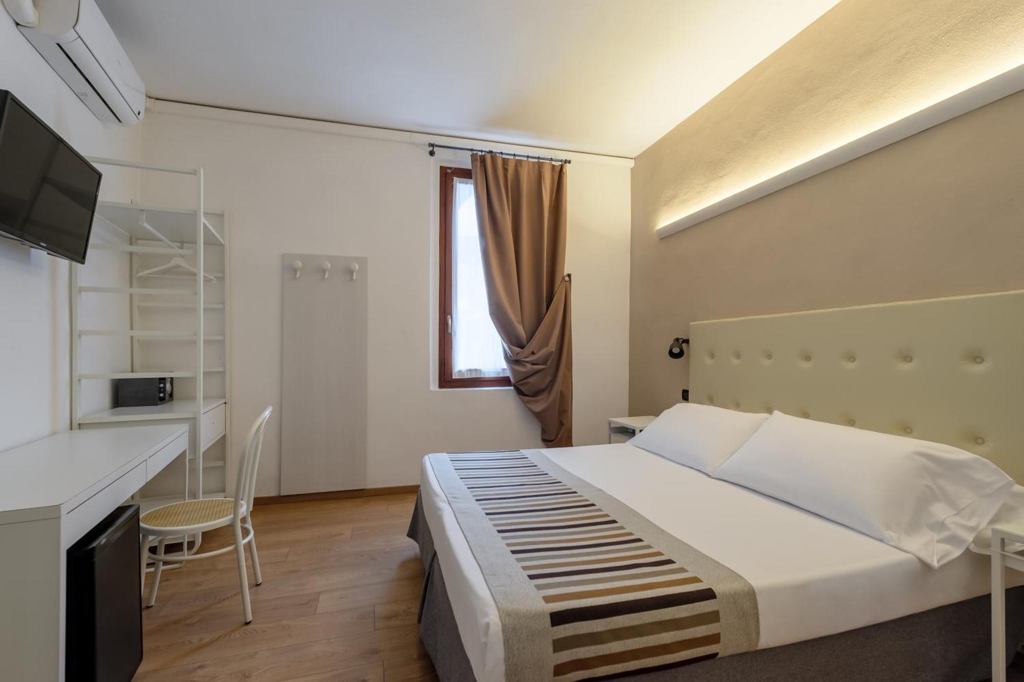 Hotel Mantegna Stazione Mantua Dış mekan fotoğraf